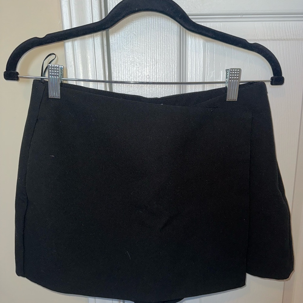 Zara Black Mini Skirt